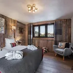 élégant à Le Praz Avec Spa, Cheminée Et Services Inclus - Fr-1-568-35 *